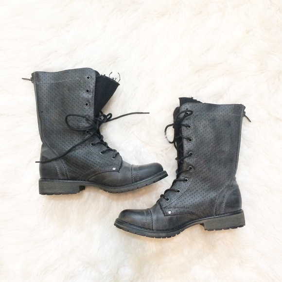 roxy boots with pocket